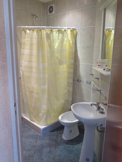 DEPARTAMENTO 4 AMBIENTES ,1 EN SUITE AL FRENTE CON BALCON. — foto 2