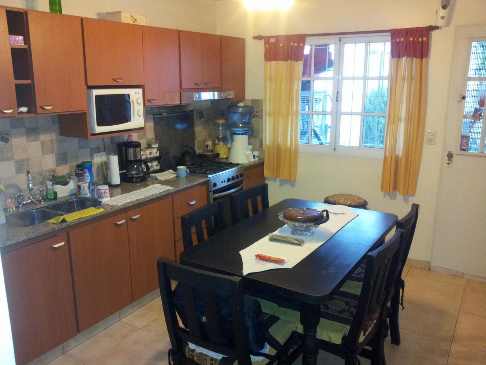 DUPLEX AL FRENTE 3 AMBIENTES CON COCHERA Y FONDO LIBRE 7 MTS — foto 4