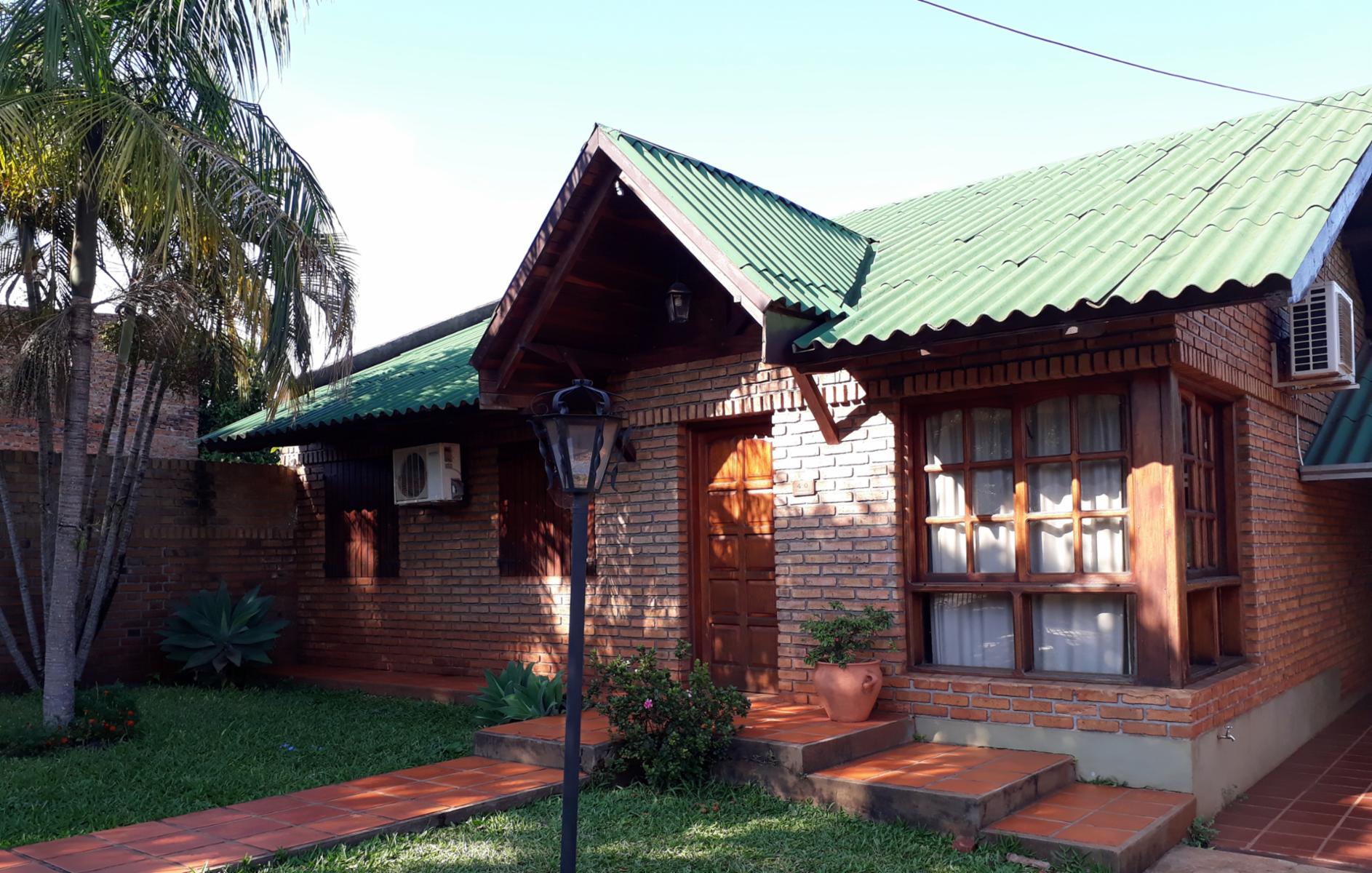 GUIDEK - STASIUK PROPIEDADES VENDE HERMOSA CASA