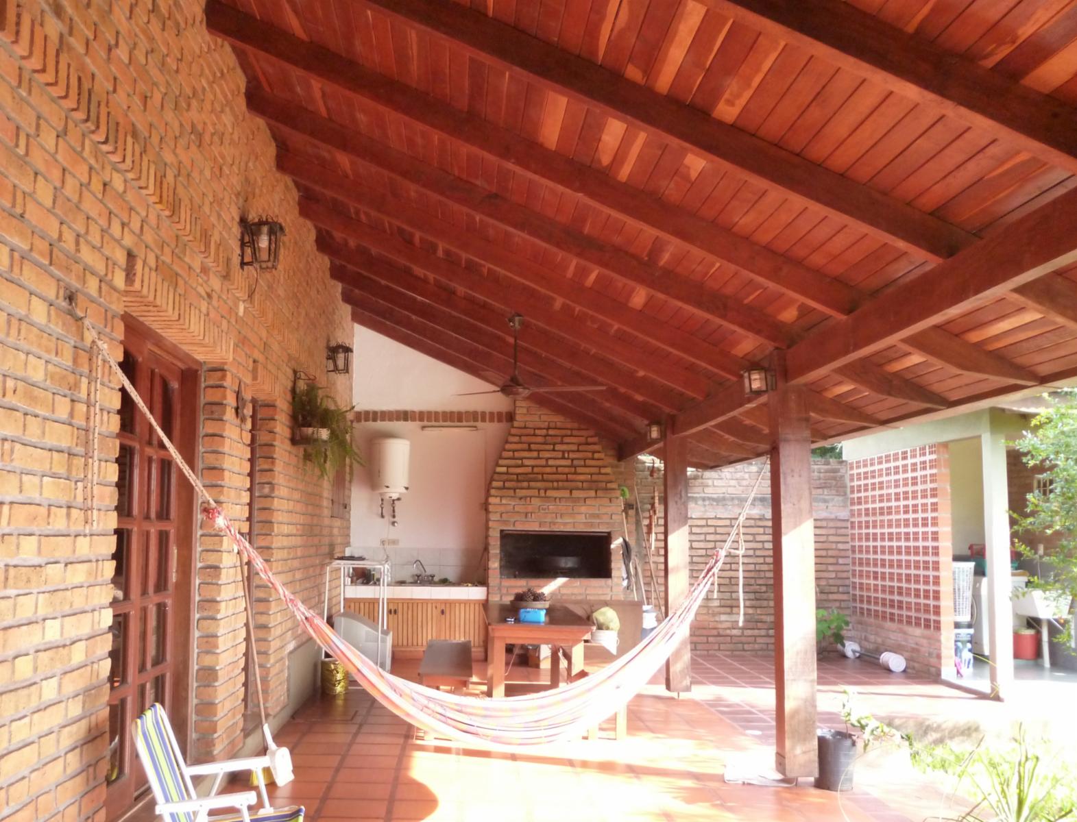 GUIDEK - STASIUK PROPIEDADES VENDE HERMOSA CASA — foto 4