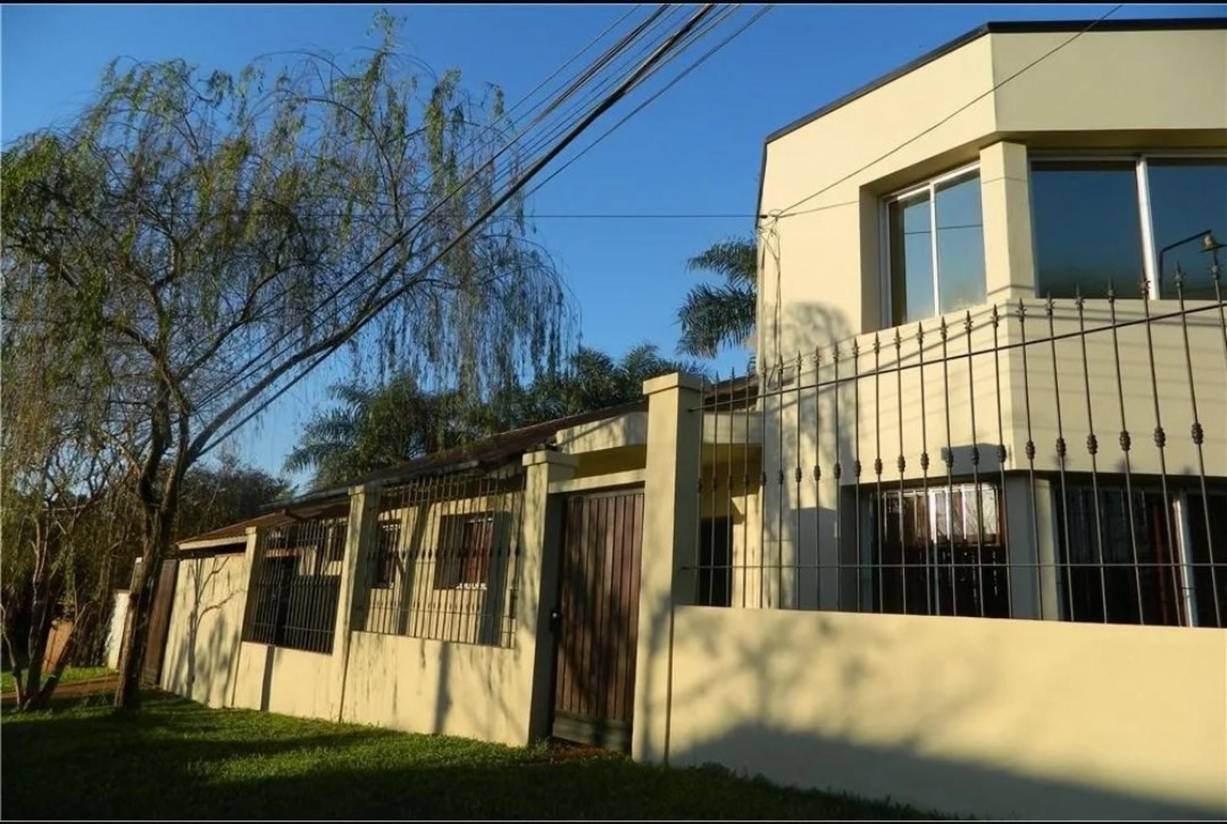 GUIDEK STASIUK PROPIEDADES VENDE EXCELENTE CASA A 50 MTS. DE AV. LAS AMERICAS — foto 2