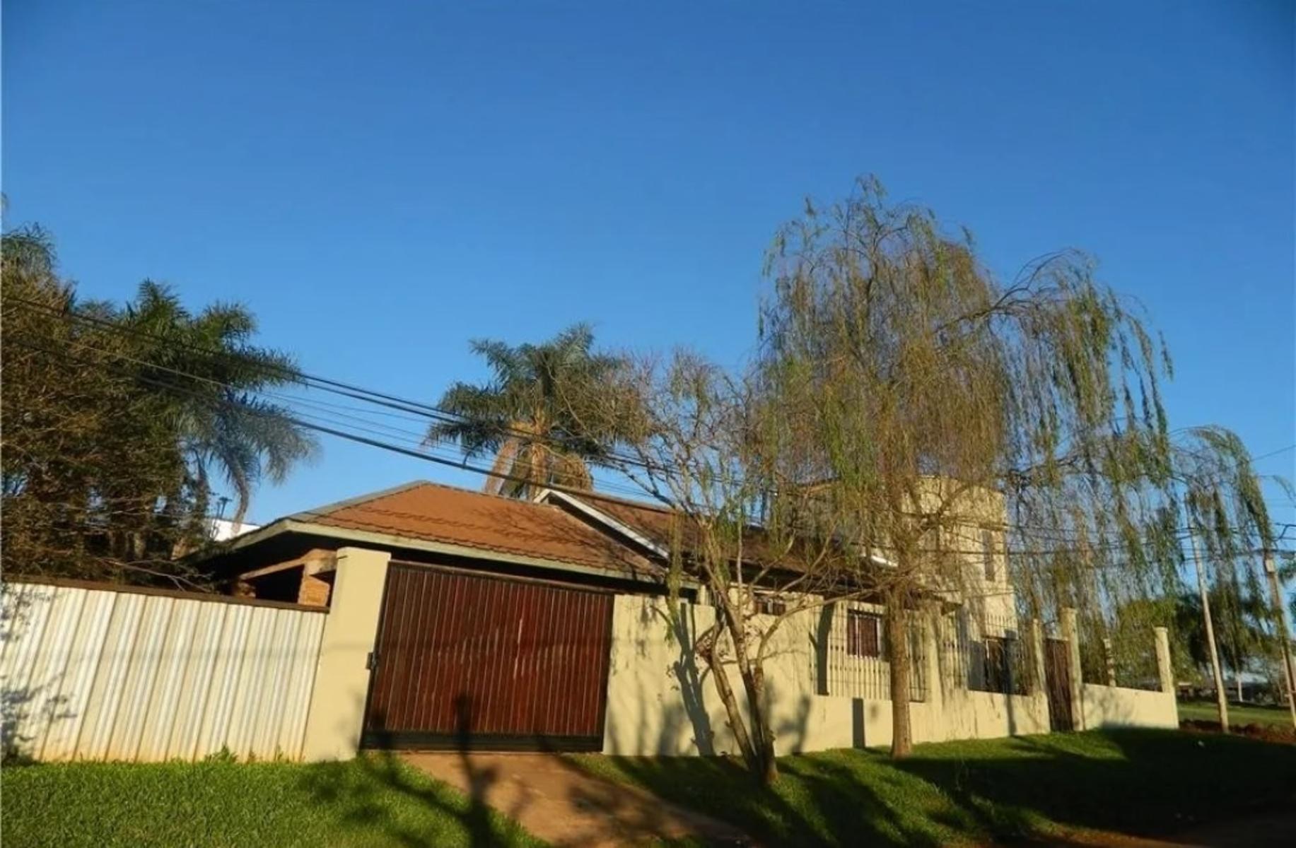 GUIDEK STASIUK PROPIEDADES VENDE EXCELENTE CASA A 50 MTS. DE AV. LAS AMERICAS — foto 8
