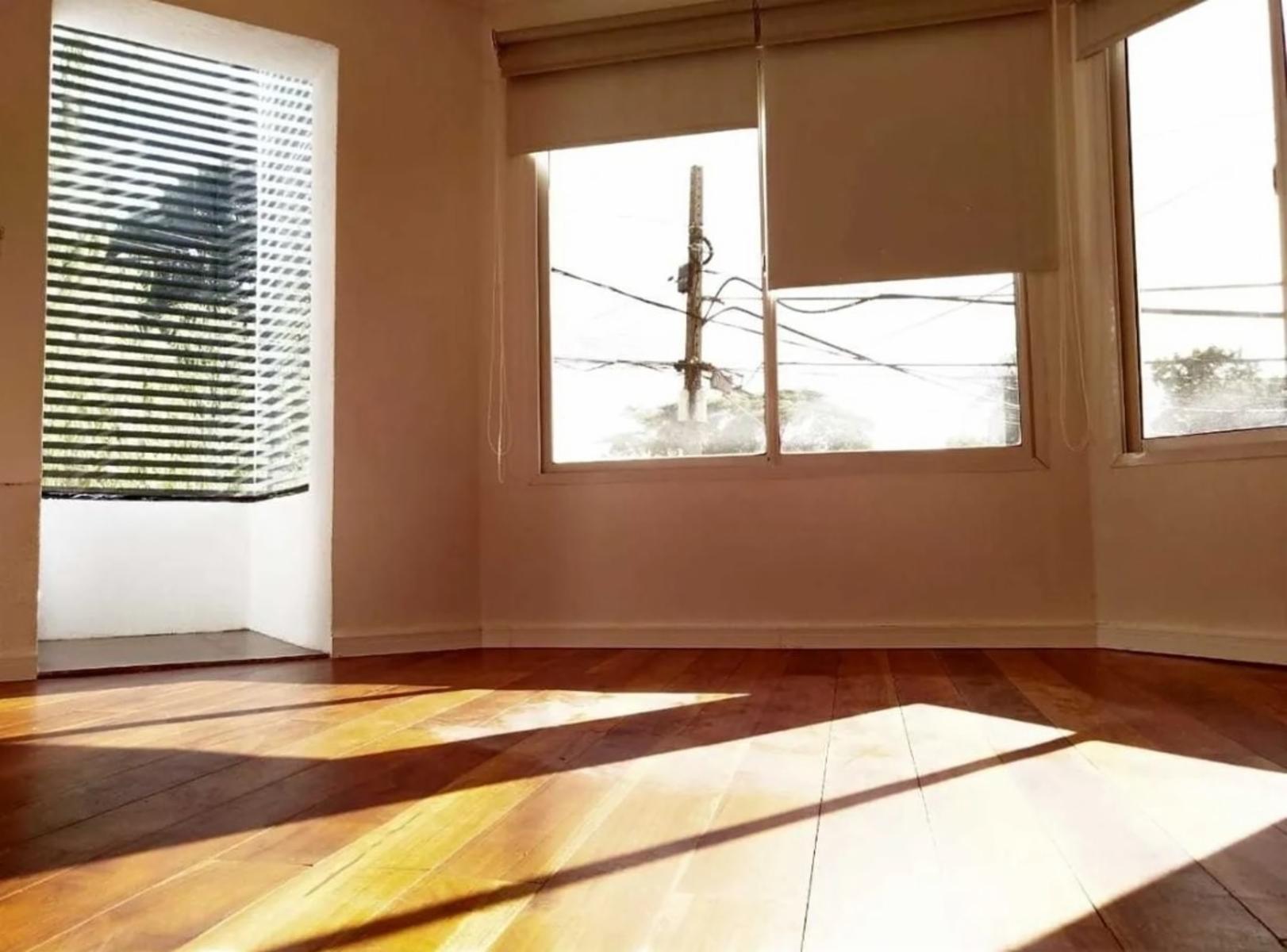 GUIDEK STASIUK PROPIEDADES VENDE EXCELENTE CASA A 50 MTS. DE AV. LAS AMERICAS — foto 13