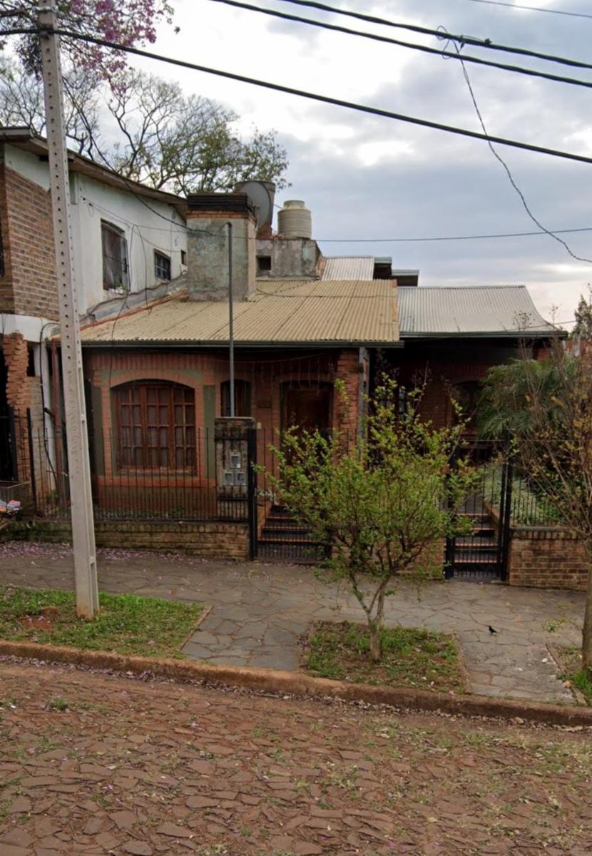 GUIDEK STASIUK VENDE AMPLIA PROPIEDAD A CUADRAS DE LA FACULTAD