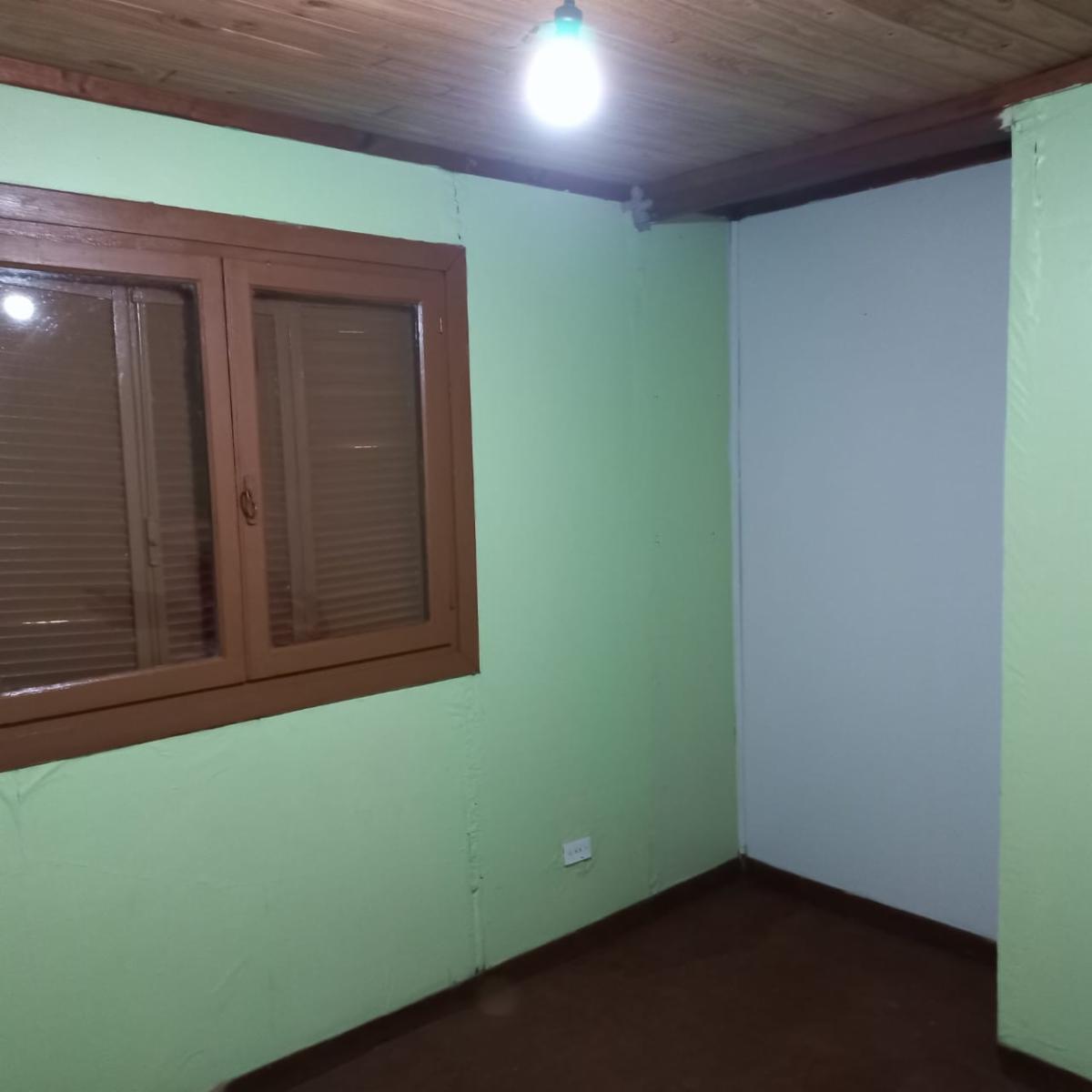 GUIDEK STASIUK PROPIEDADES VENDE CASA SOBRE AVENIDA PRINCIPAL