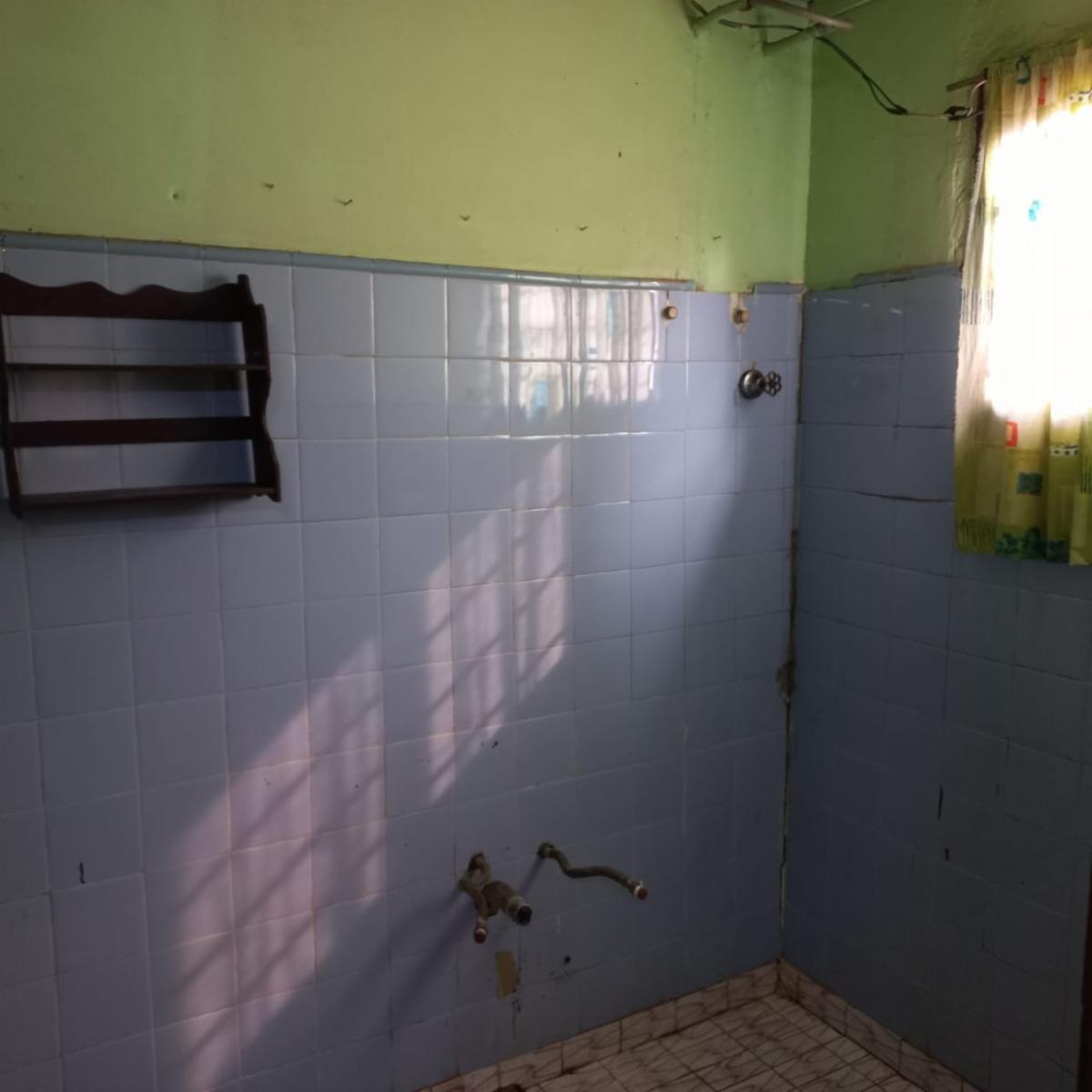 GUIDEK STASIUK PROPIEDADES VENDE CASA SOBRE AVENIDA PRINCIPAL — foto 7