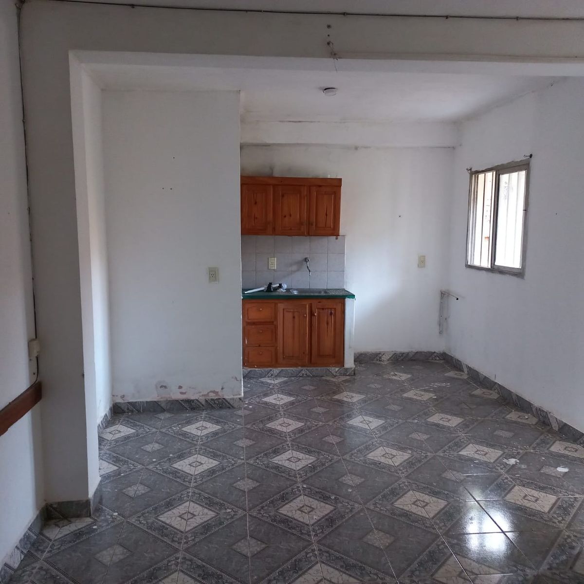 GUIDEK STASIUK ALQUILA DEPARTAMENTO DE UNA HABITACION - 1