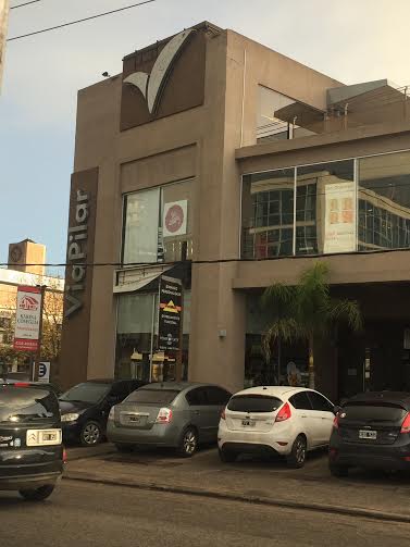 LOCAL COMERCIAL / OFICINA EN VENTA EN PASEO COMERCIAL VÍA PILAR — foto 3
