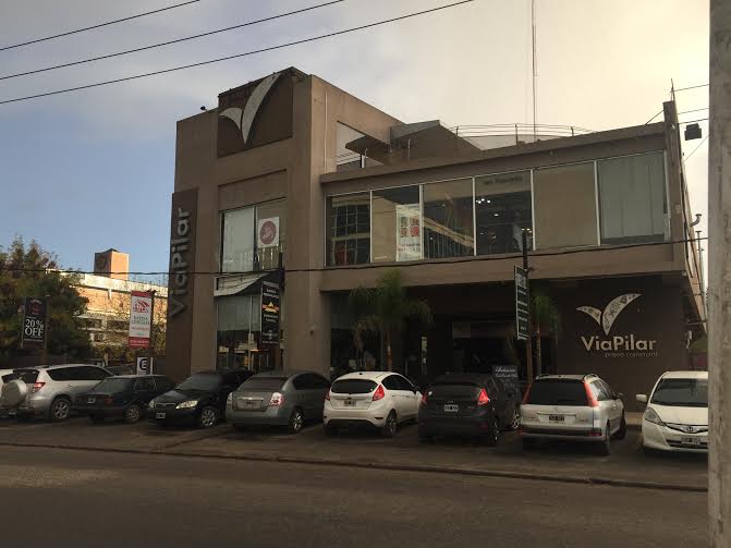 LOCAL COMERCIAL / OFICINA EN VENTA EN PASEO COMERCIAL VÍA PILAR — foto 4