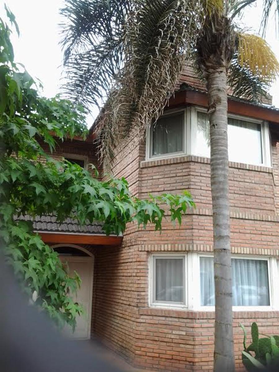 HERMOSA CASA A LA VENTA . BARRIO CERRADO EL PORTAL DEL SOL SAN MIGUEL — foto 2