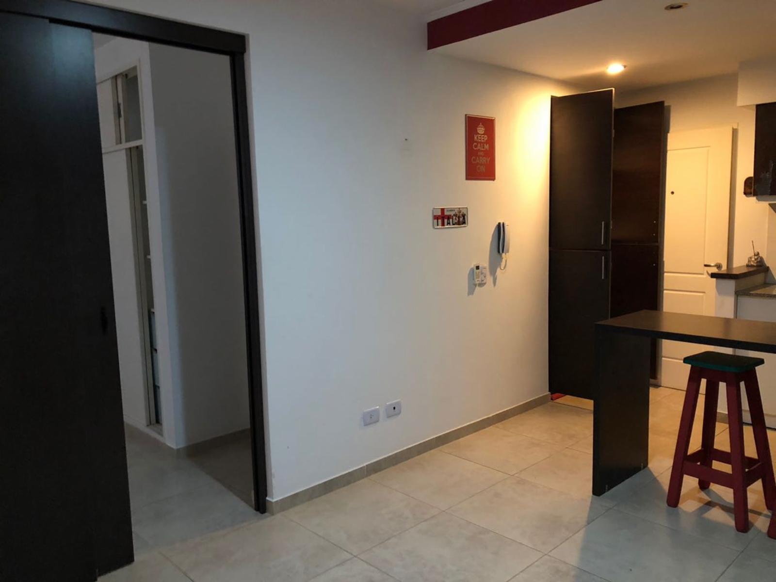 EXCELENTE 2 AMBIENTES EN VENTA EN EL CENTRO DE PILAR