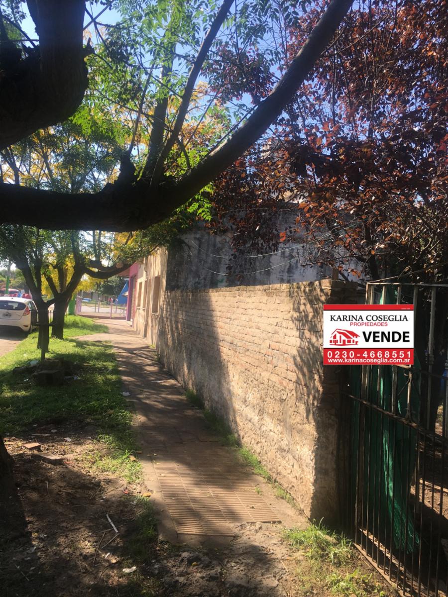 CASA CON LOCALES EN VENTA . JOSE C PAZ - 3