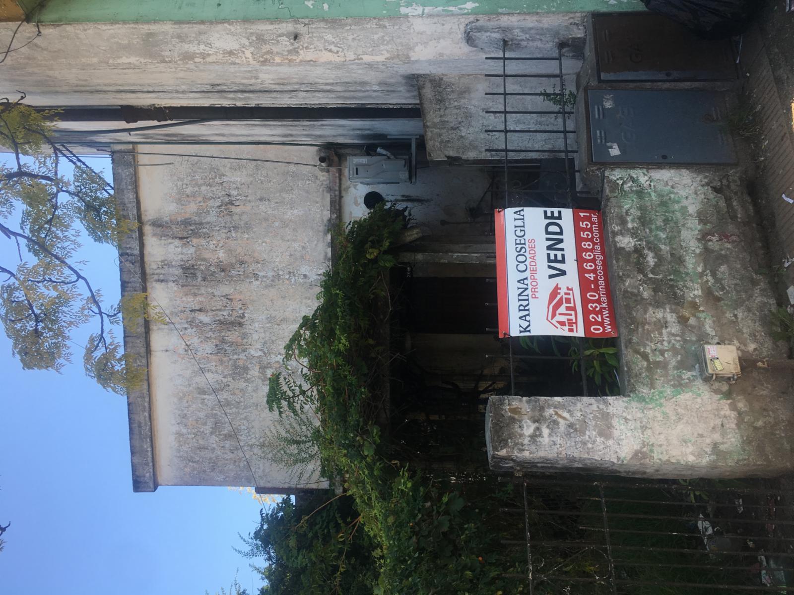 CASA CON LOCALES EN VENTA . JOSE C PAZ - 5