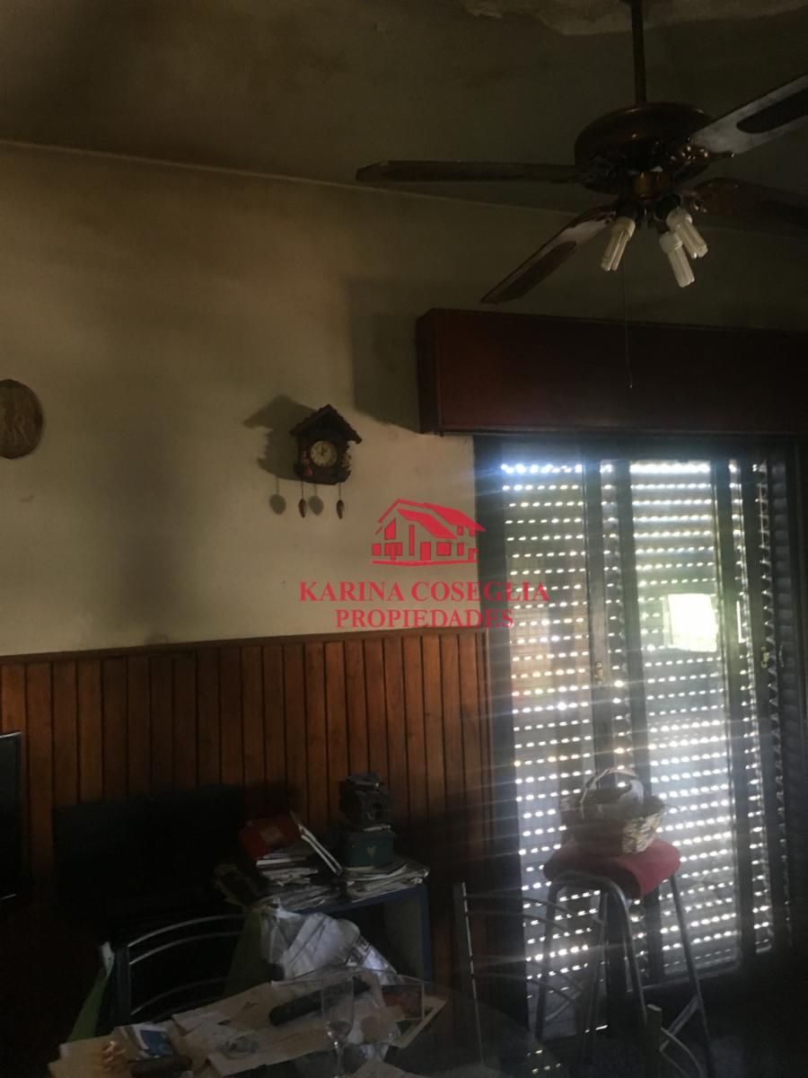 CASA CON LOCALES EN VENTA . JOSE C PAZ - 15