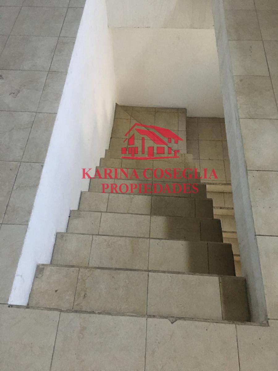 LOCAL EN VENTA SOBRE 197 .JOSE C PAZ - 7