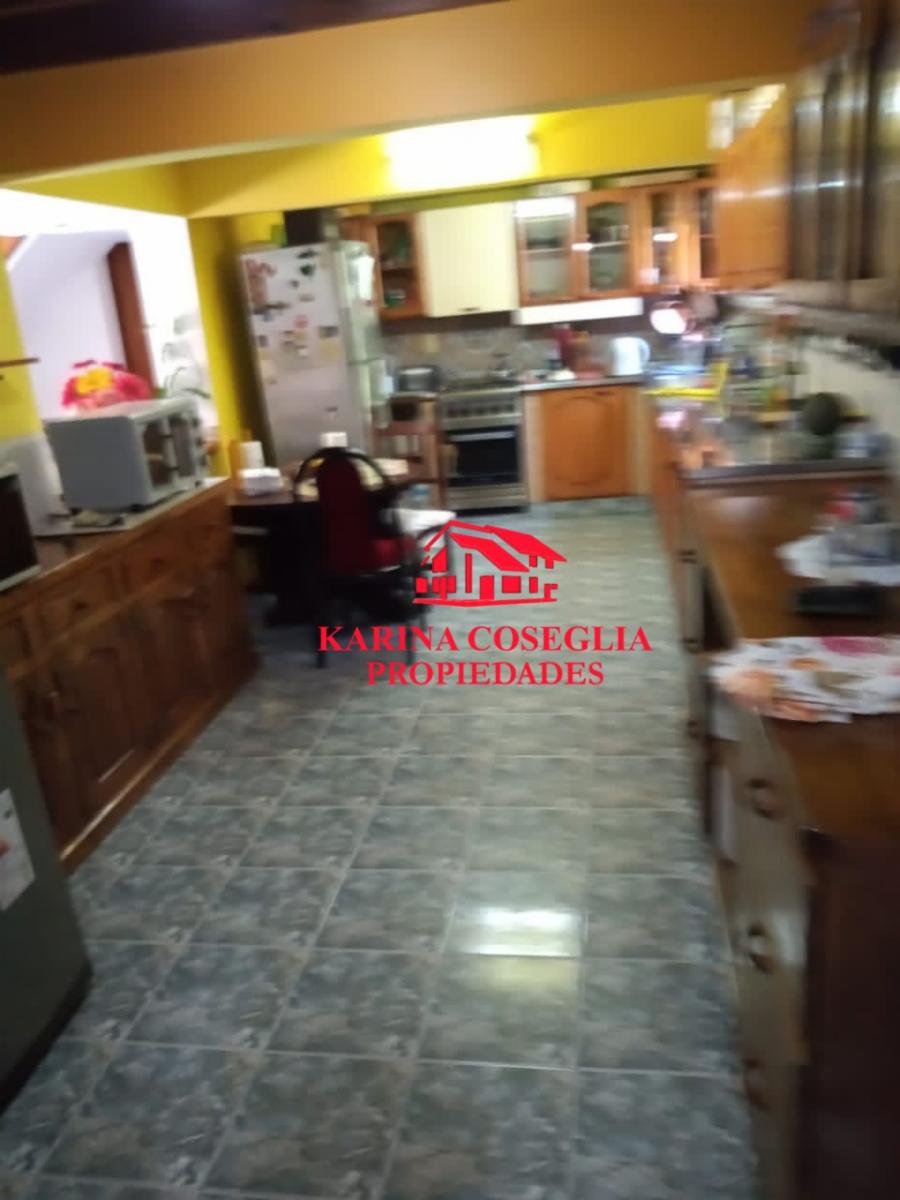EXCELENTE CASA EN VENTA . LOS ROBLES DEL MONARCA .PILAR — foto 15