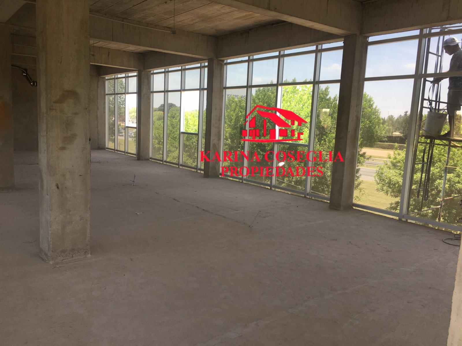 EXCELENTES OFICINAS EN ALQUILER .KM 45 RAMAL PILAR - 11
