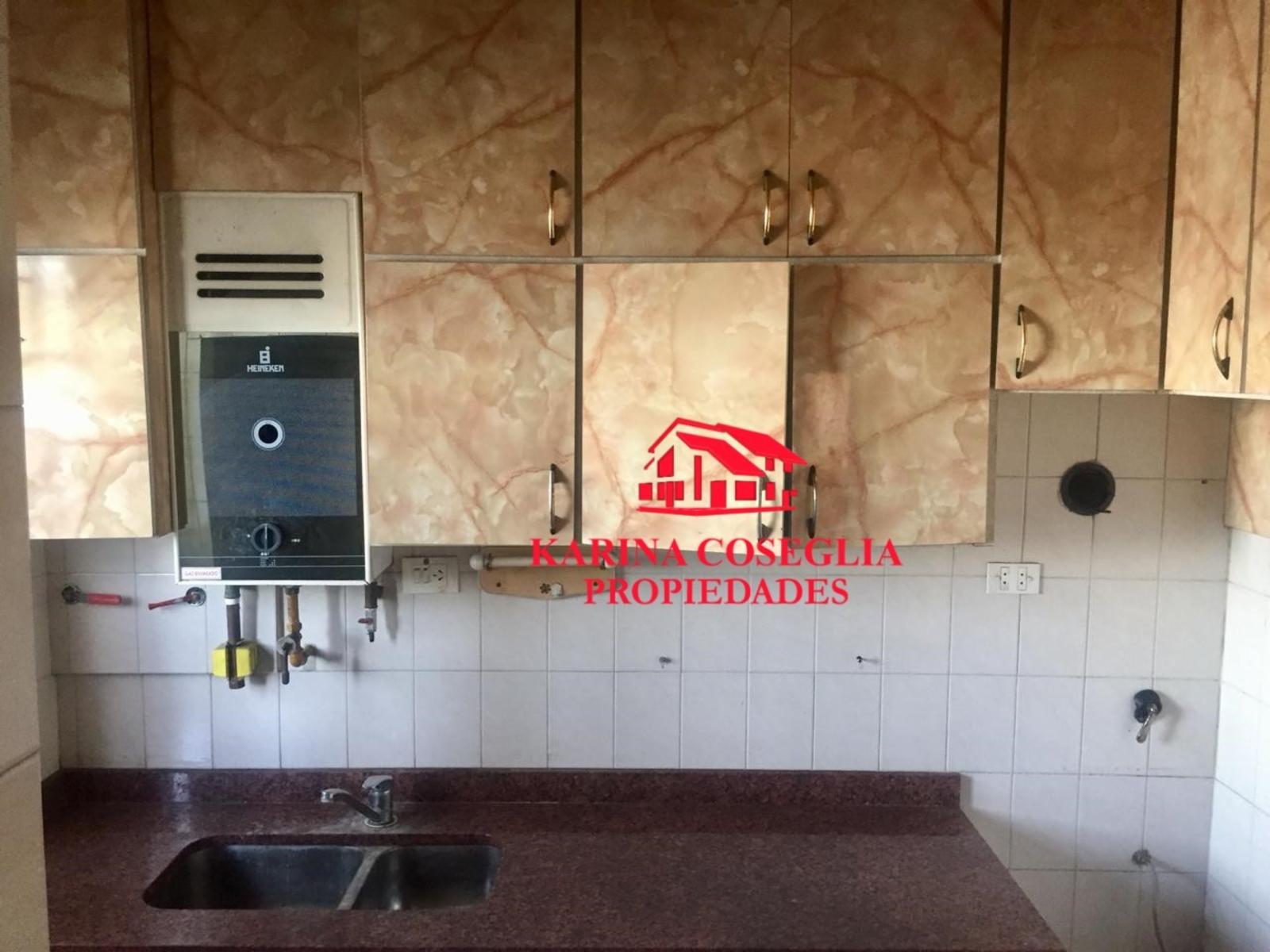 VENTA -Galpón + Vivienda + Lote. PILAR - 17