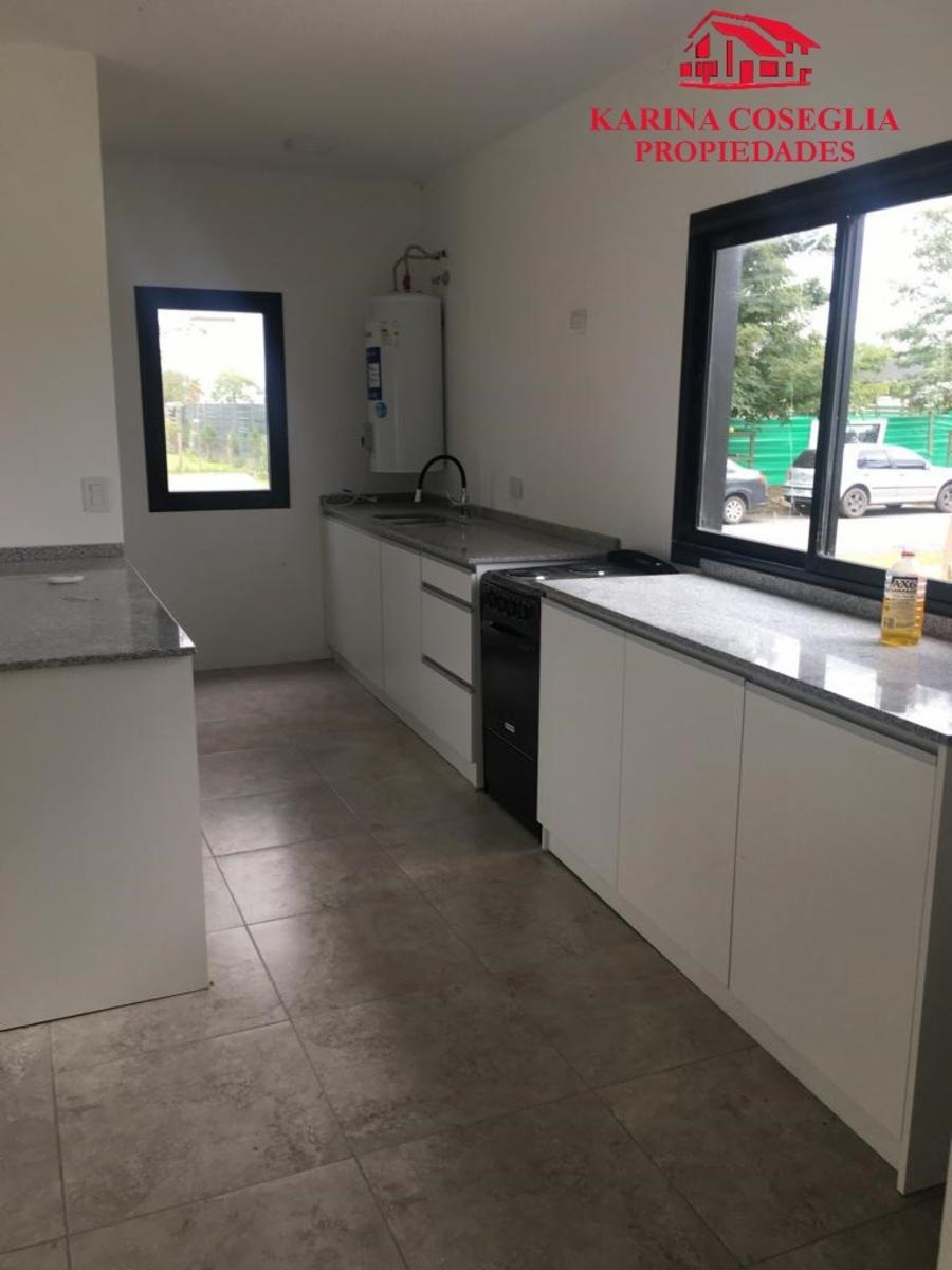 CASA CON PILETA , EN VENTA , B° SANTA ISABEL , MASCHWITZ — foto 11