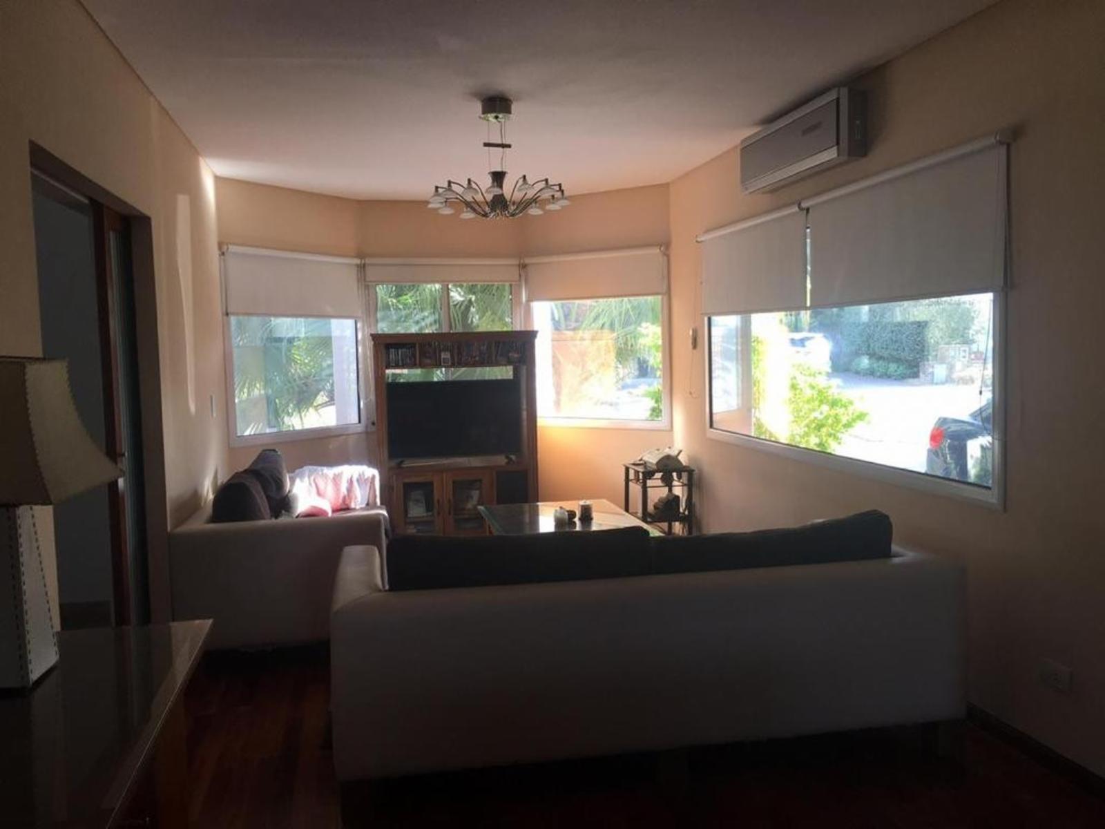 CASA 5 AMBIENTES , CON ESCRITORIO , PILETA , LA BARRA VILLAGE , ESCOBAR - 14
