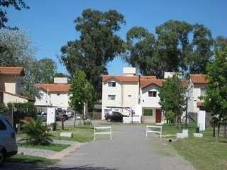 VENTA DE DUPLEX EN BARRIO PRIVADO JARDINES DE ESCOBAR — foto 8