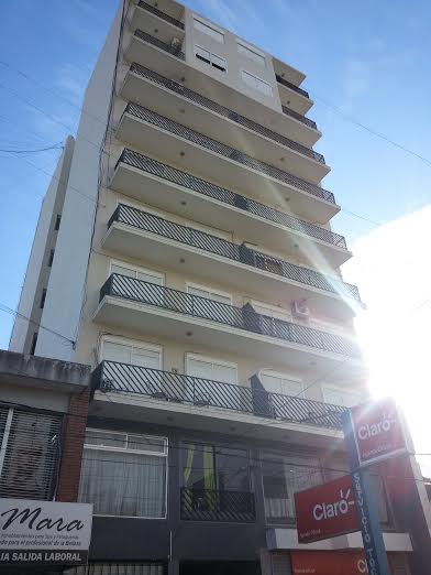 VENTA DEPARTAMENTO 4 AMBIENTES CON COCHERA, PILAR CENTRO