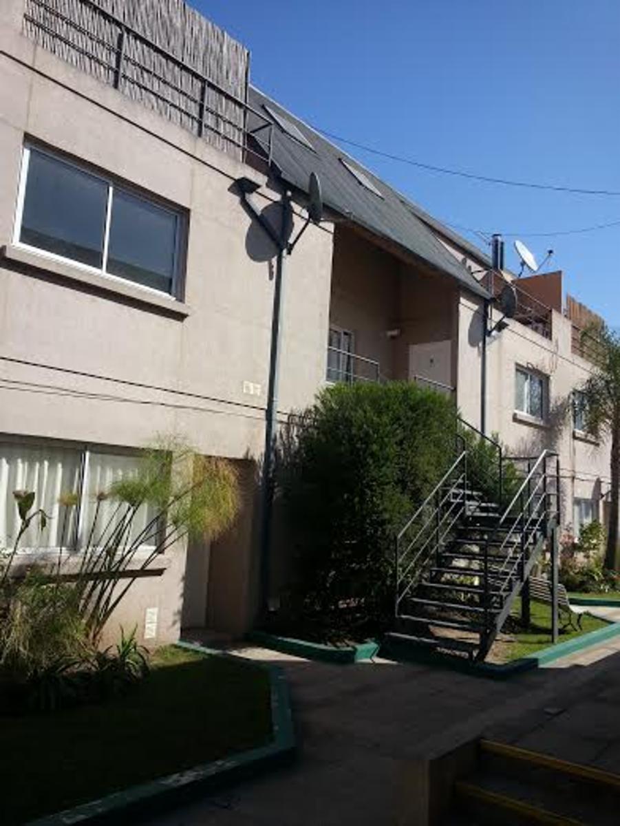 3 AMBIENTES EN VENTA, APTO CRÉDITO, CONDOMINIO PILAR — foto 3