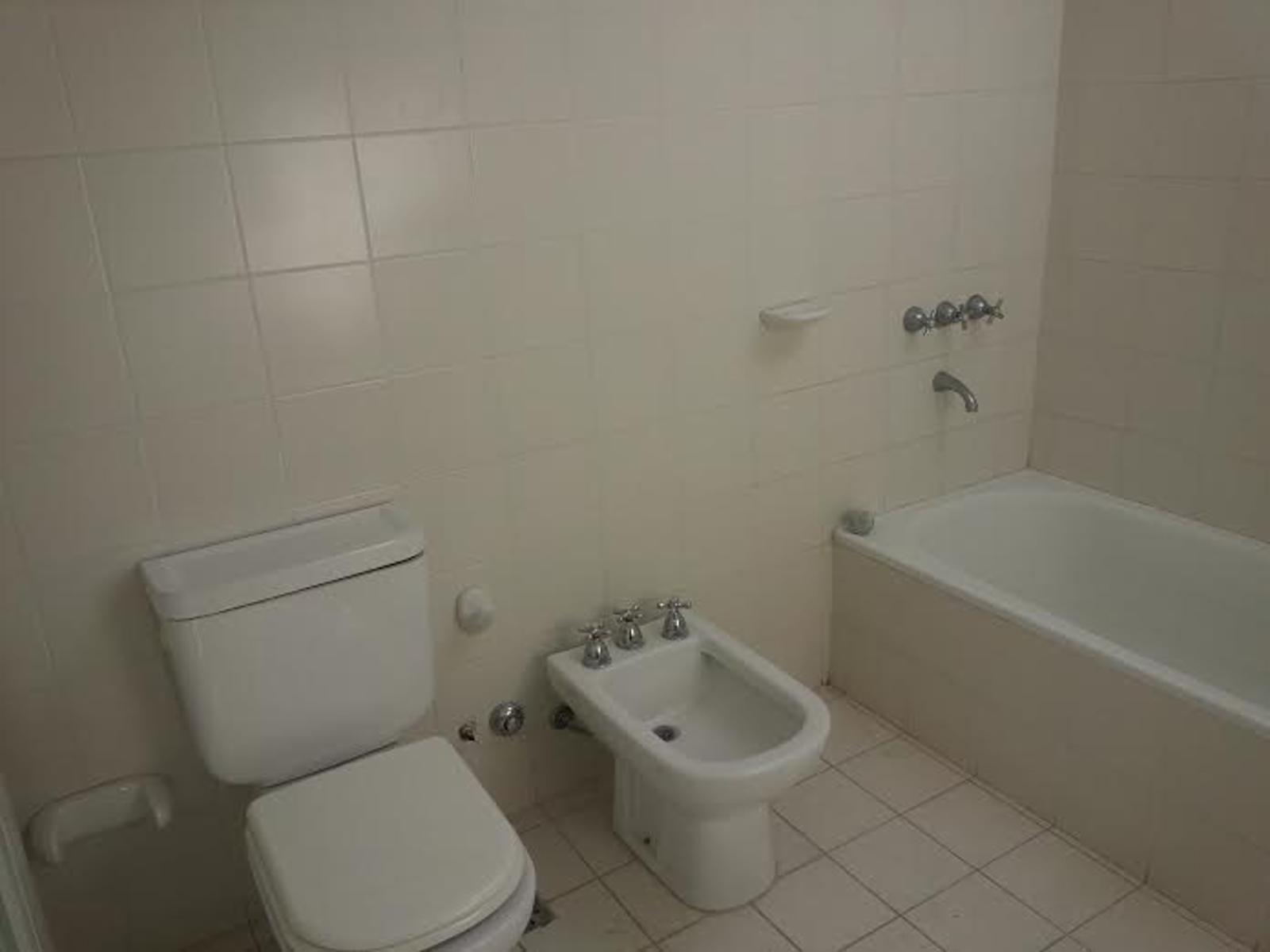 3 AMBIENTES EN VENTA, APTO CRÉDITO, CONDOMINIO PILAR — foto 11