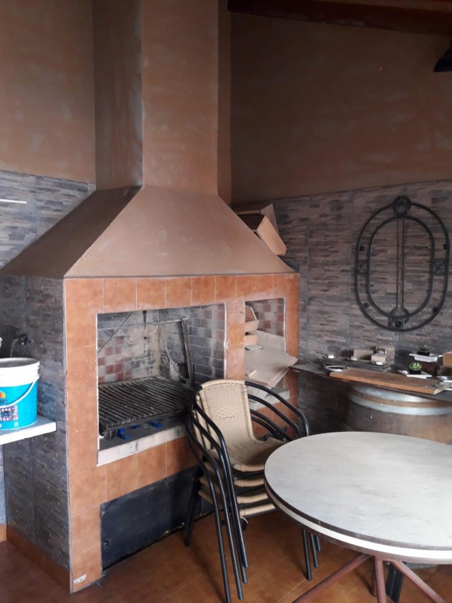 CHALET 3 AMBIENTES MORON CENTRO