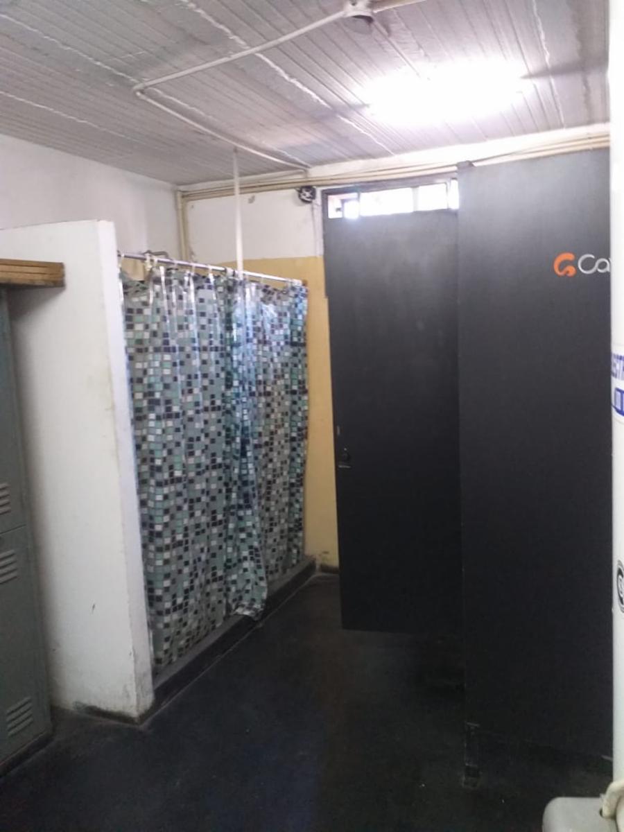 EXCELENTE PROPIEDAD EN VENTA CON FONDO DE COMERCIO DESTINO GIMNASIO EN CASTELAR — foto 3