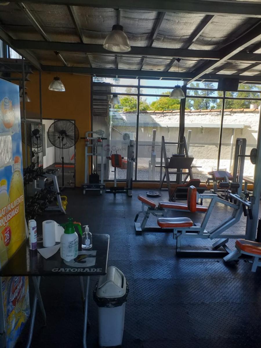 EXCELENTE PROPIEDAD EN VENTA CON FONDO DE COMERCIO DESTINO GIMNASIO EN CASTELAR — foto 7