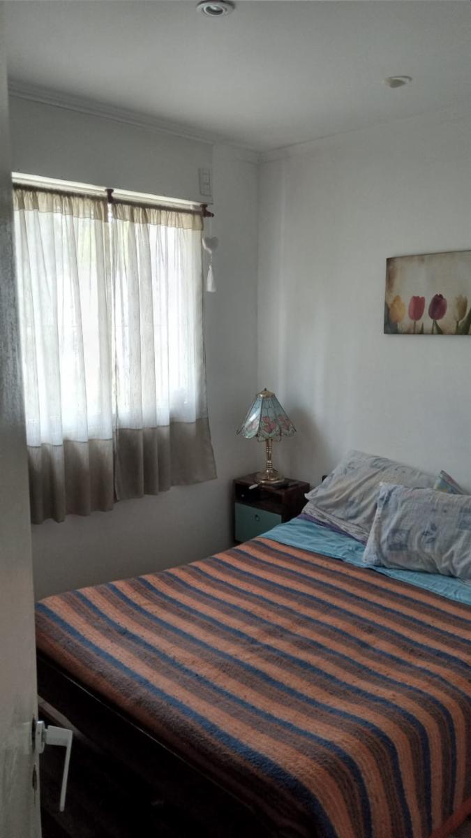 CASA ESTILO CHALET - CASTELAR SUR