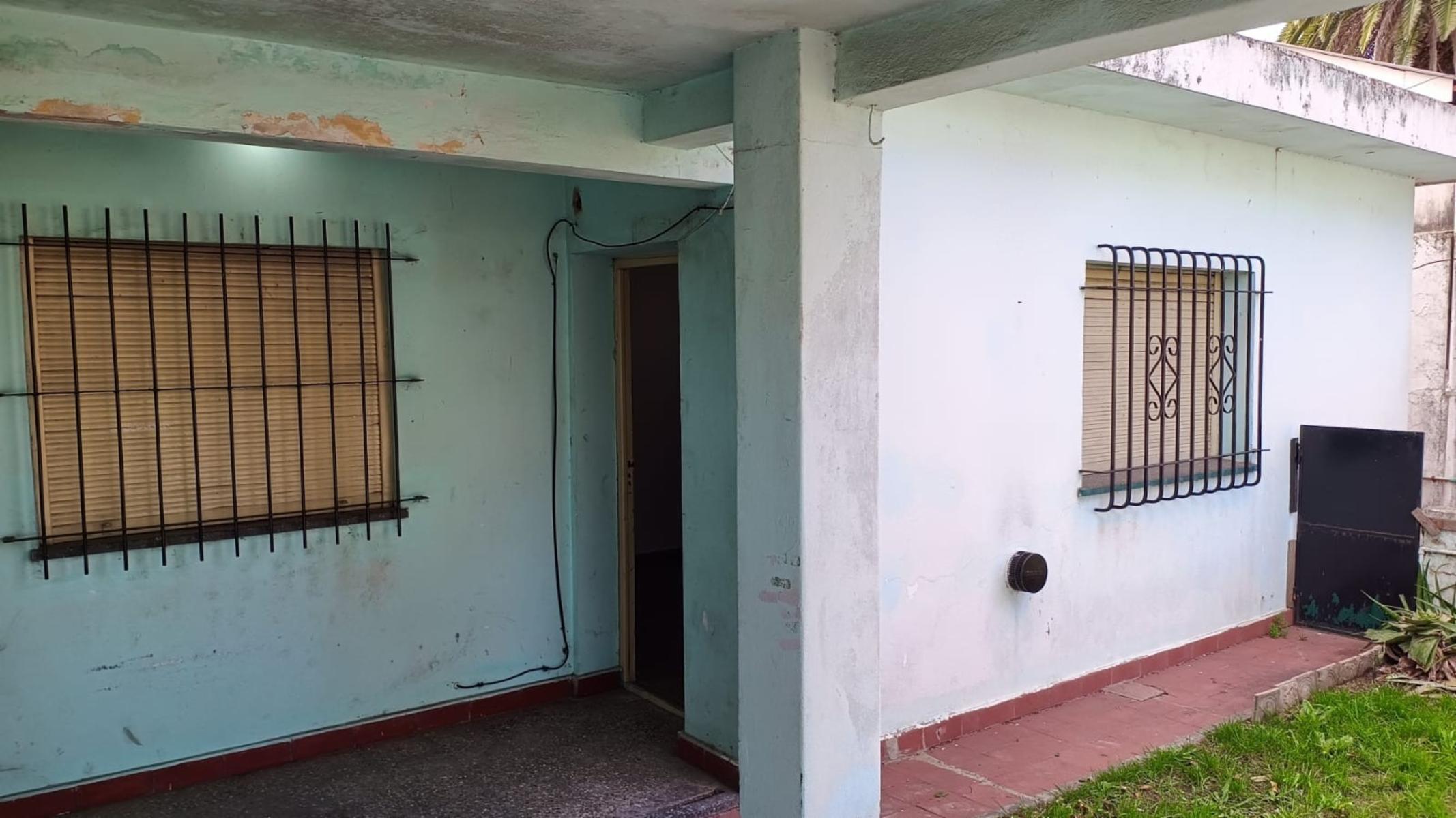 Venta PH de Tres Ambientes con Entrada de Auto y Fondo Totalmente Independiente — foto 2