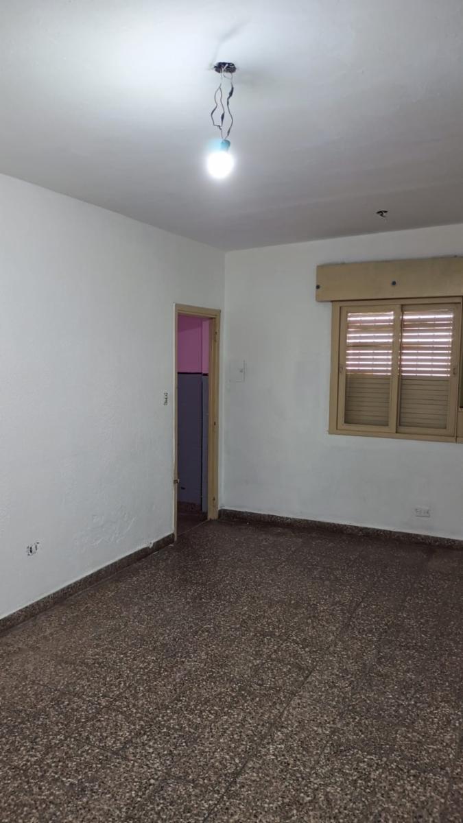 Venta PH de Tres Ambientes con Entrada de Auto y Fondo Totalmente Independiente — foto 3