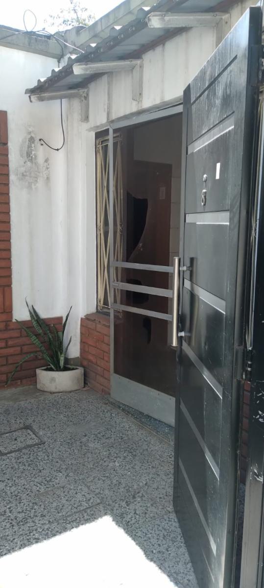VENTA - PH 3 AMB C/ PATIO - MORON - BASE AEREA