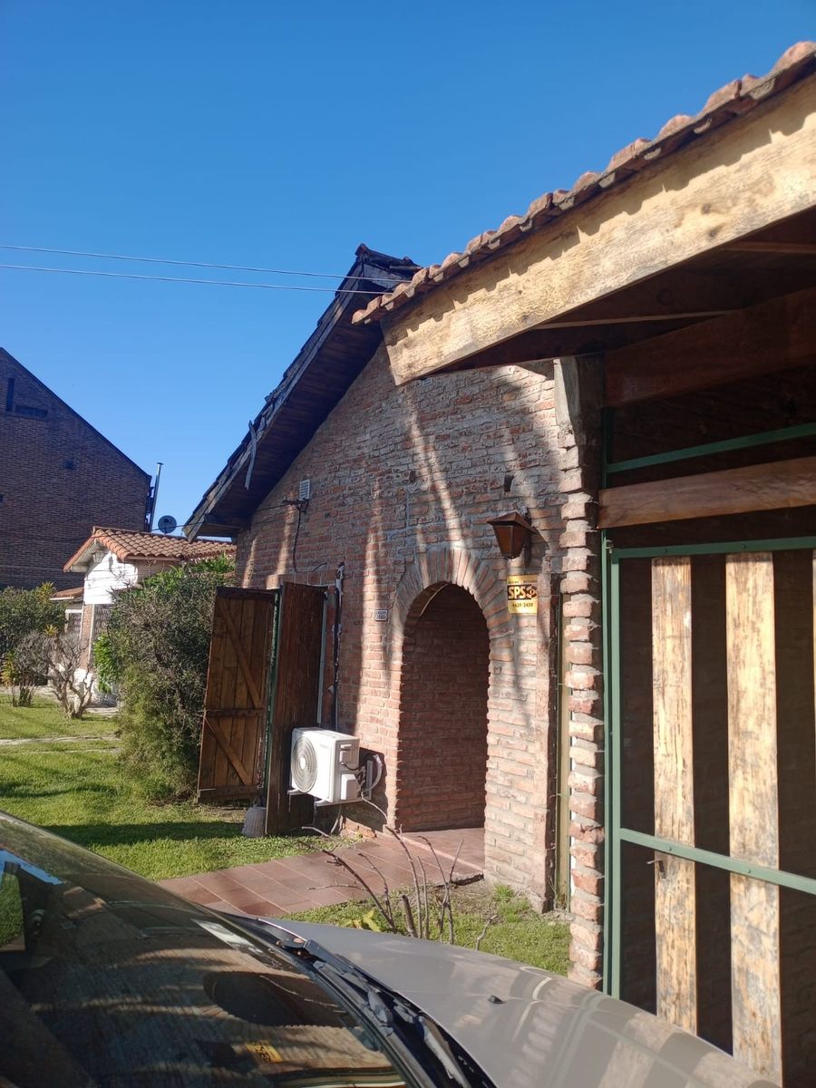 VENTA - Excelente lote de 17 x 42 - Ideal 2 familias CASTELAR NORTE — foto 5