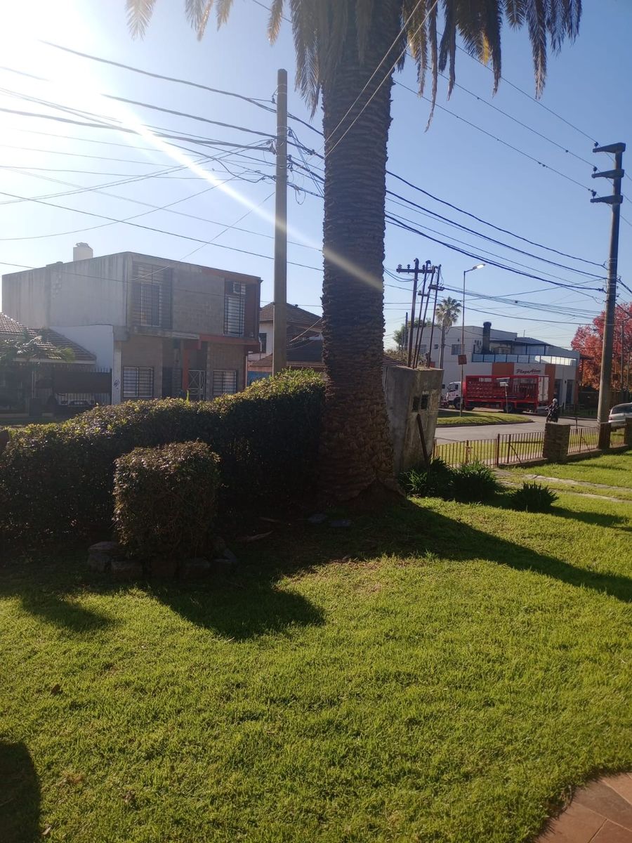 VENTA - Excelente lote de 17 x 42 - Ideal 2 familias CASTELAR NORTE — foto 6