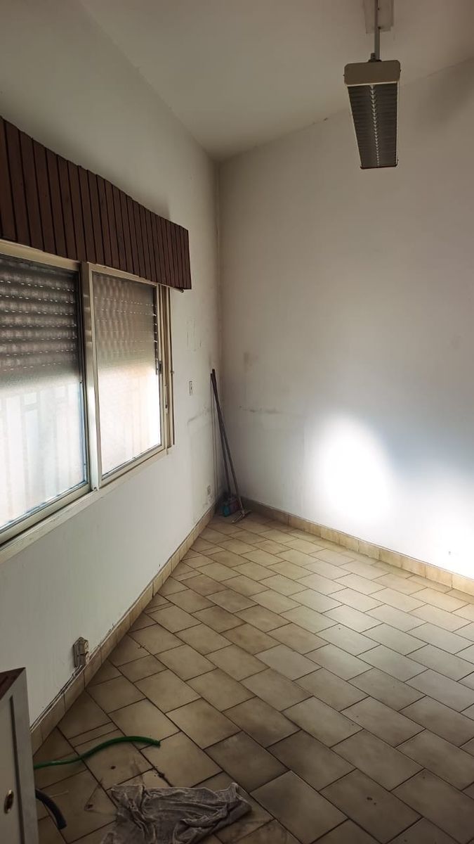 ALQUILER - CONSULTORIO/ OFICINA - MORON - 4