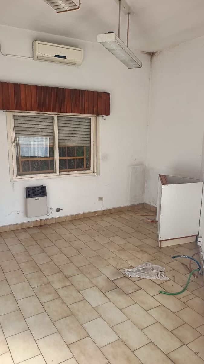 ALQUILER - CONSULTORIO/ OFICINA - MORON - 5