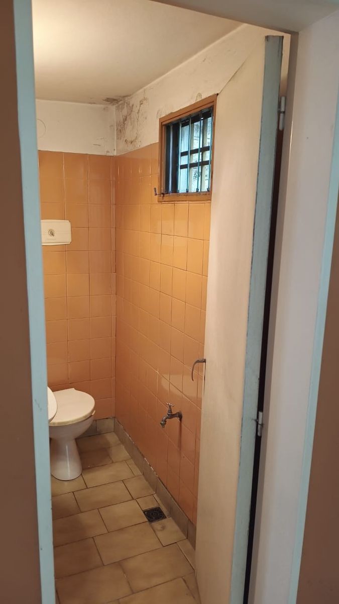 ALQUILER - CONSULTORIO/ OFICINA - MORON - 8