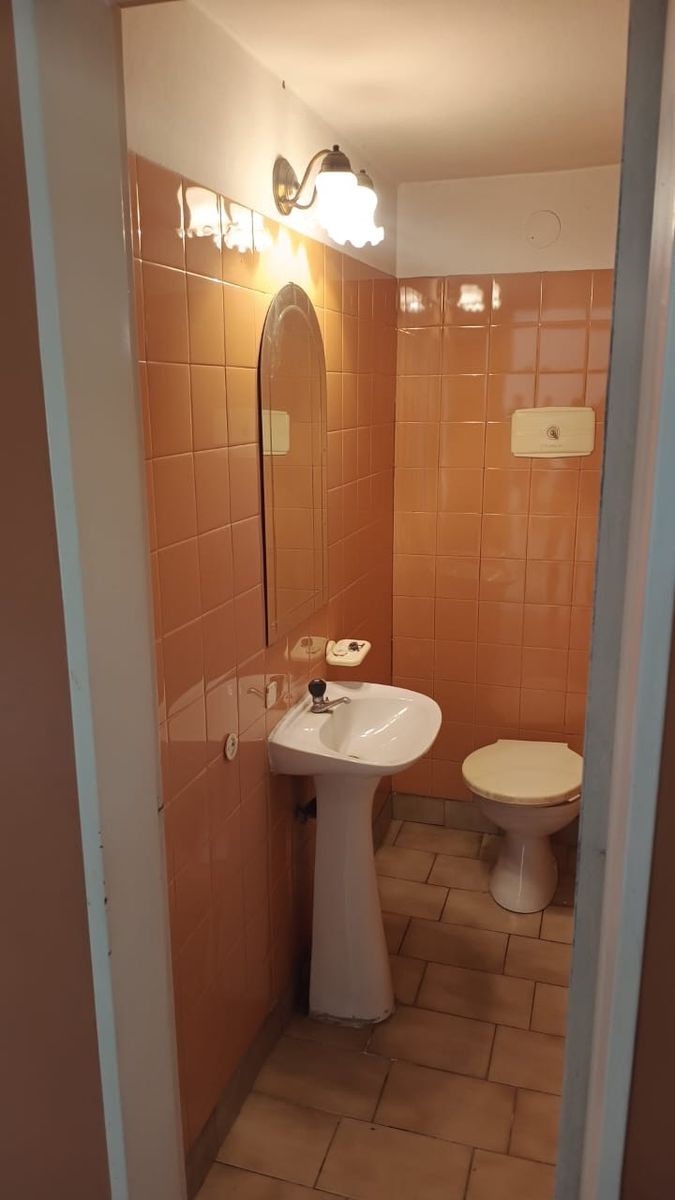 ALQUILER - CONSULTORIO/ OFICINA - MORON - 9