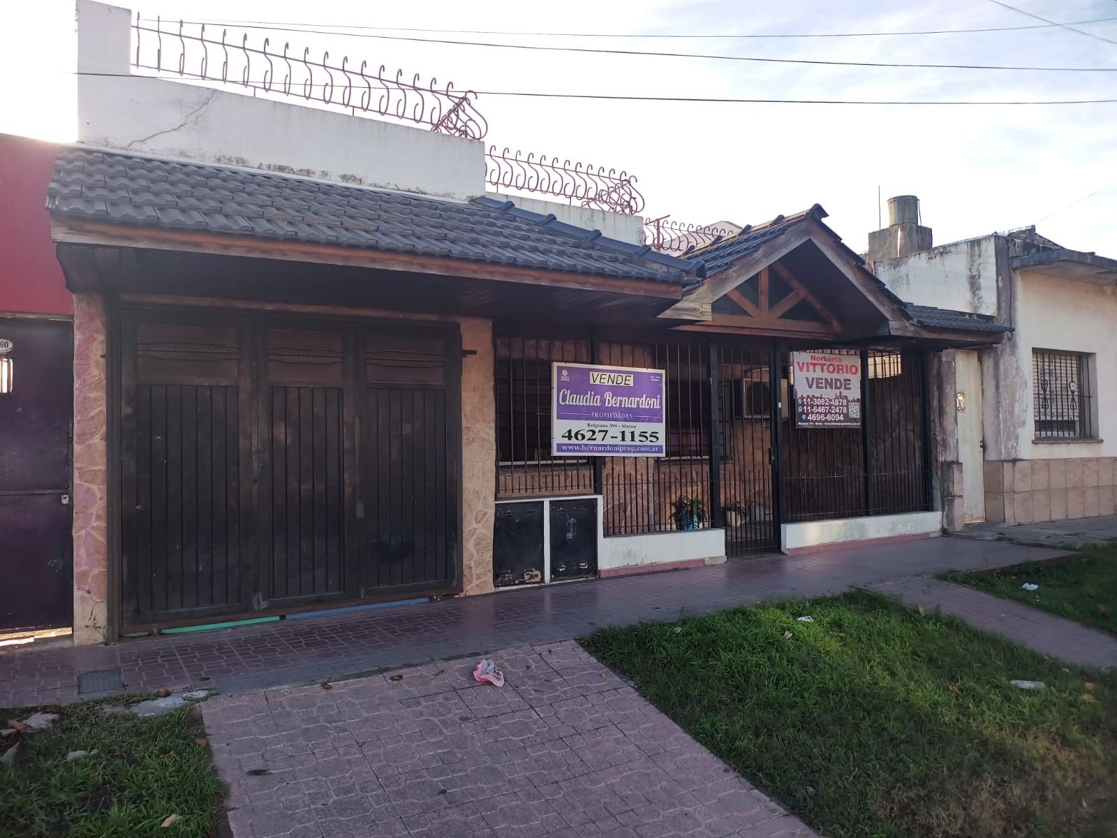 VENTA - 3 AMB - MORON SUR