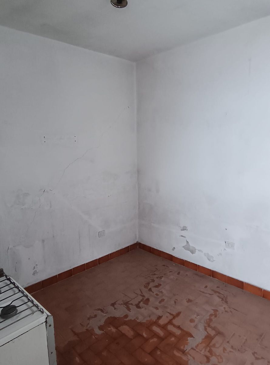 VENTA - 2 LOCALES C/ VIVIENDA - MORON SUR — foto 5
