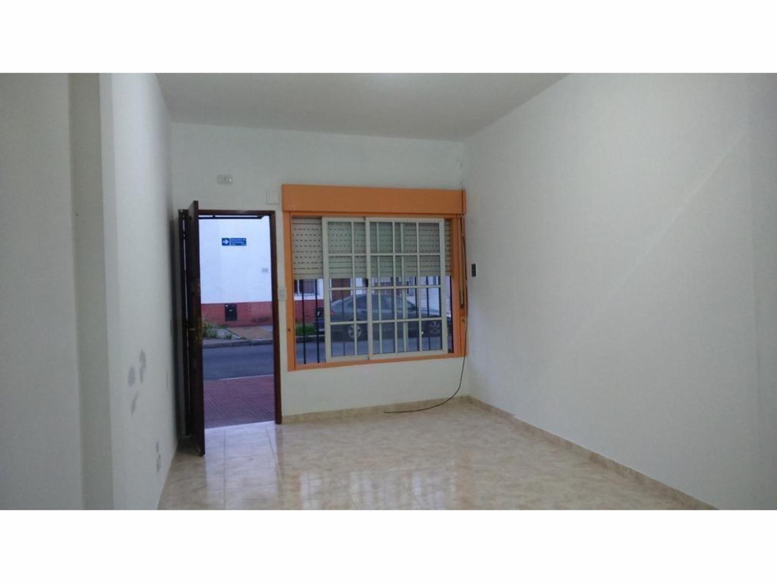 Departamento Tipo Casa entrada indep. Venta 1 AMB Dividido en 2 con patio RECICLADO A NUEVO — foto 6