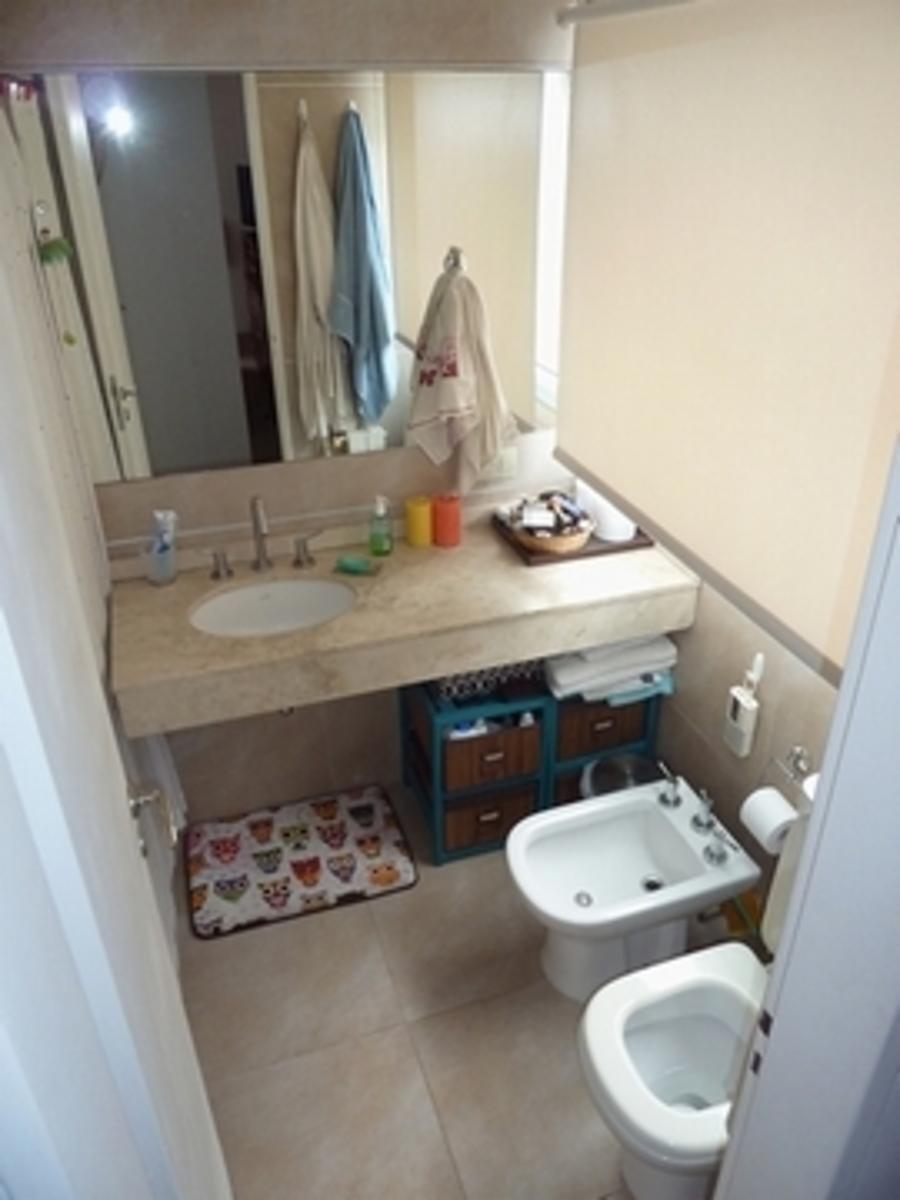 2 Ambientes 65 m2 2 baños con cochera , edf, con Pileta SUM, laundry. gimnasio, baulera propia//