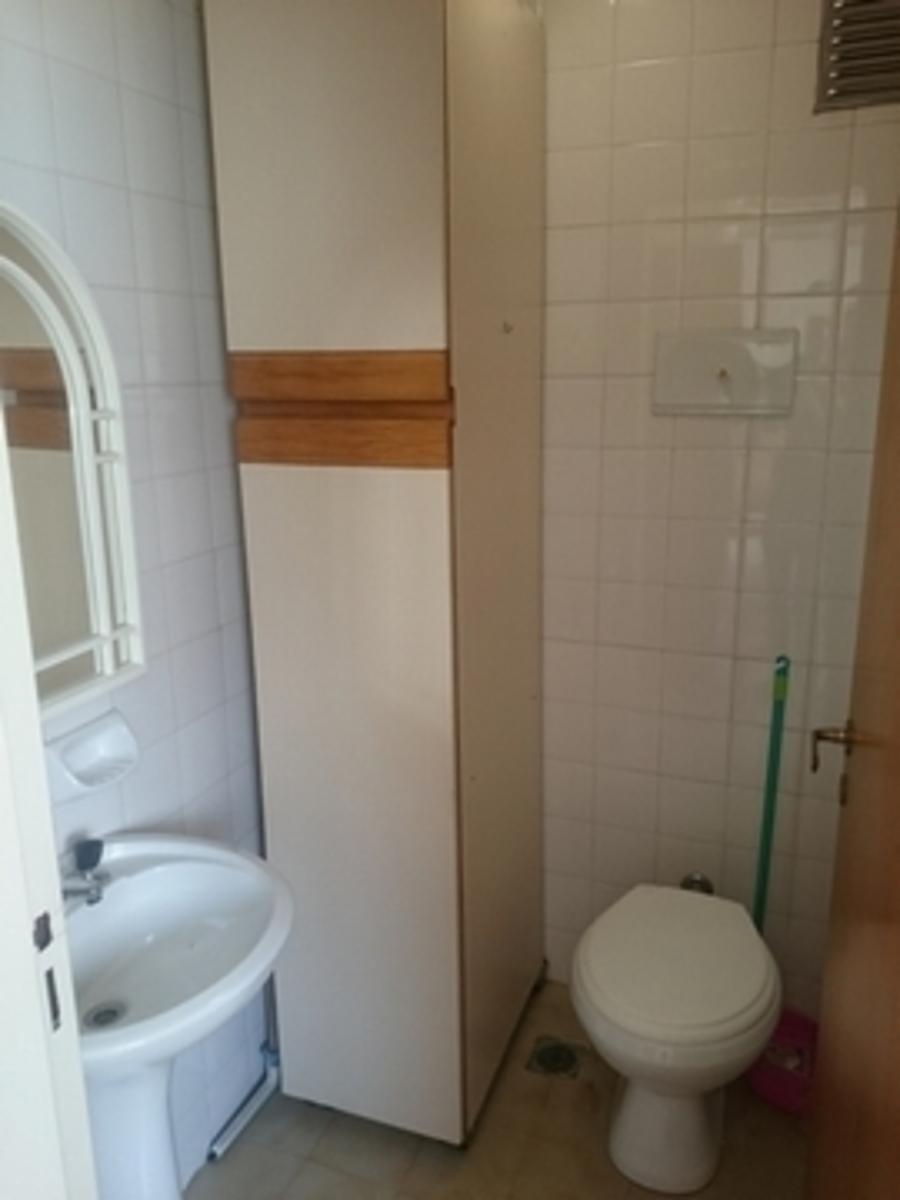 Piso de 4 Amb. a la calle con cochera, balcon, toilette, sala de planchado, Dep. Scio, Lavadero. — foto 11