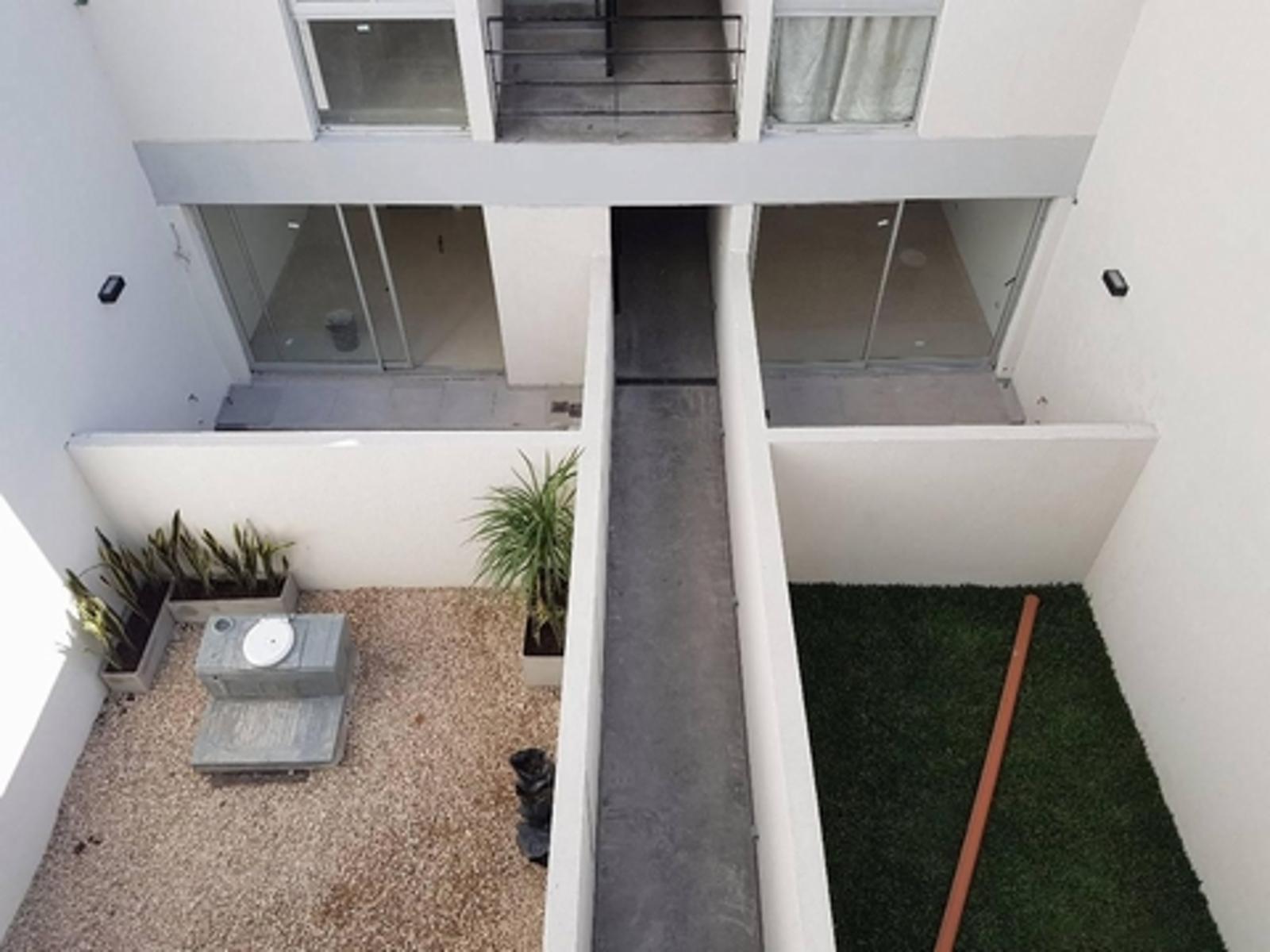 Hermoso Dpto de 2 Ambientes con terraza, muy moderno y super luminoso 3er piso por escalera — foto 2