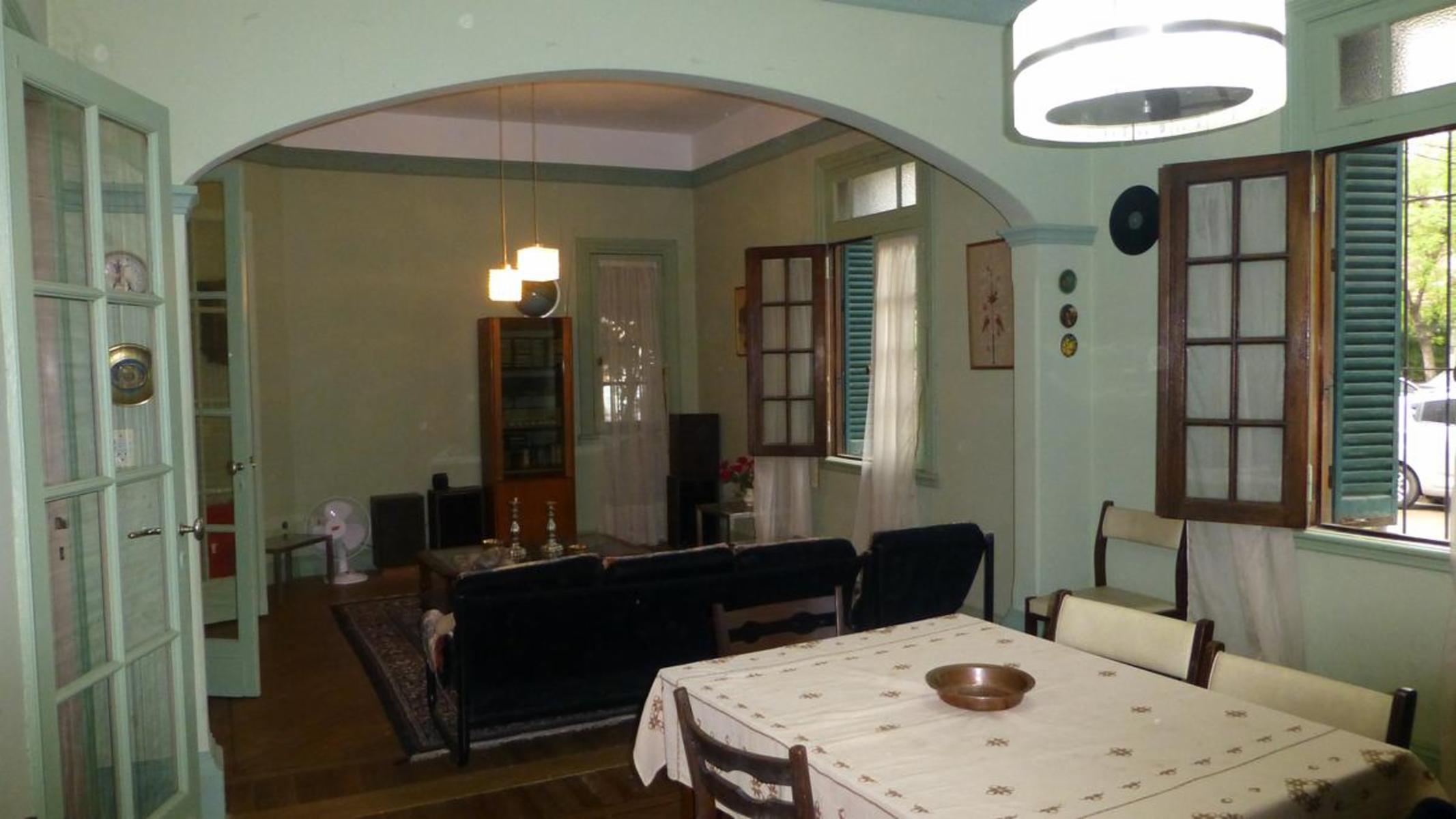 Residencia de estilo a 2 cuadras de Libertador, excelente ubicacion — foto 3