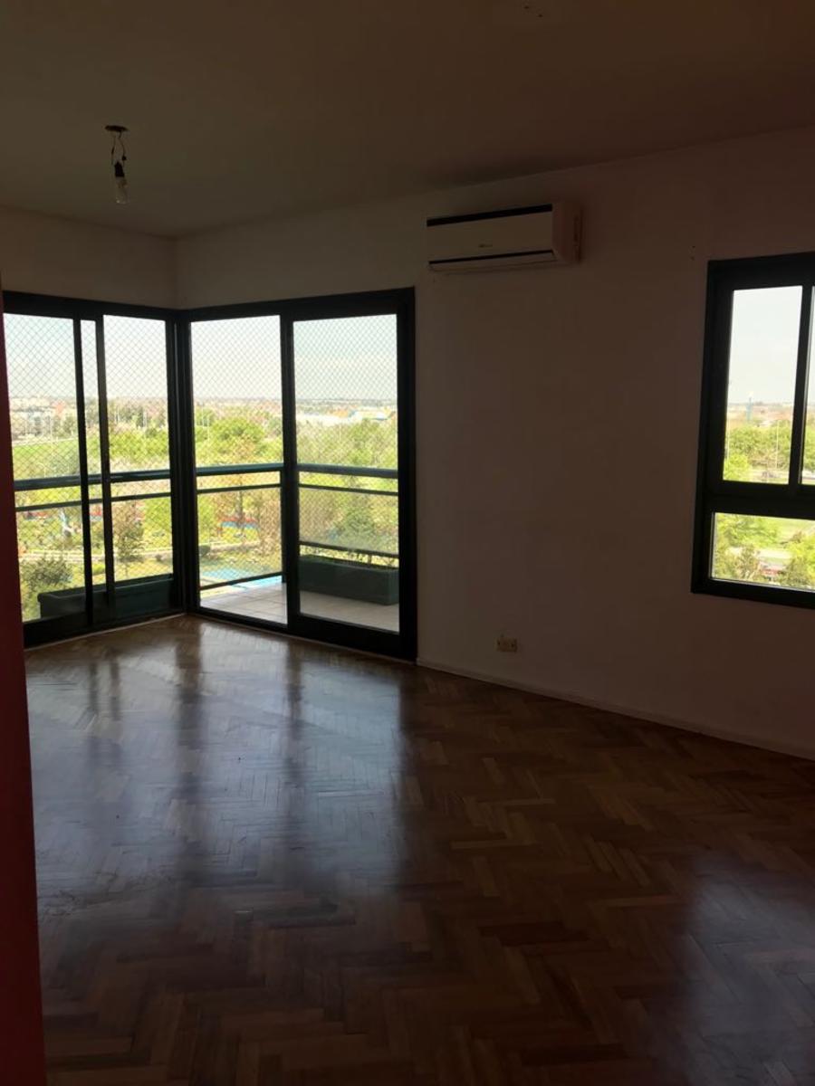 Hermoso Departamento de 3 ambientes en Torre RIVERSIDE- TIGRE — foto 2