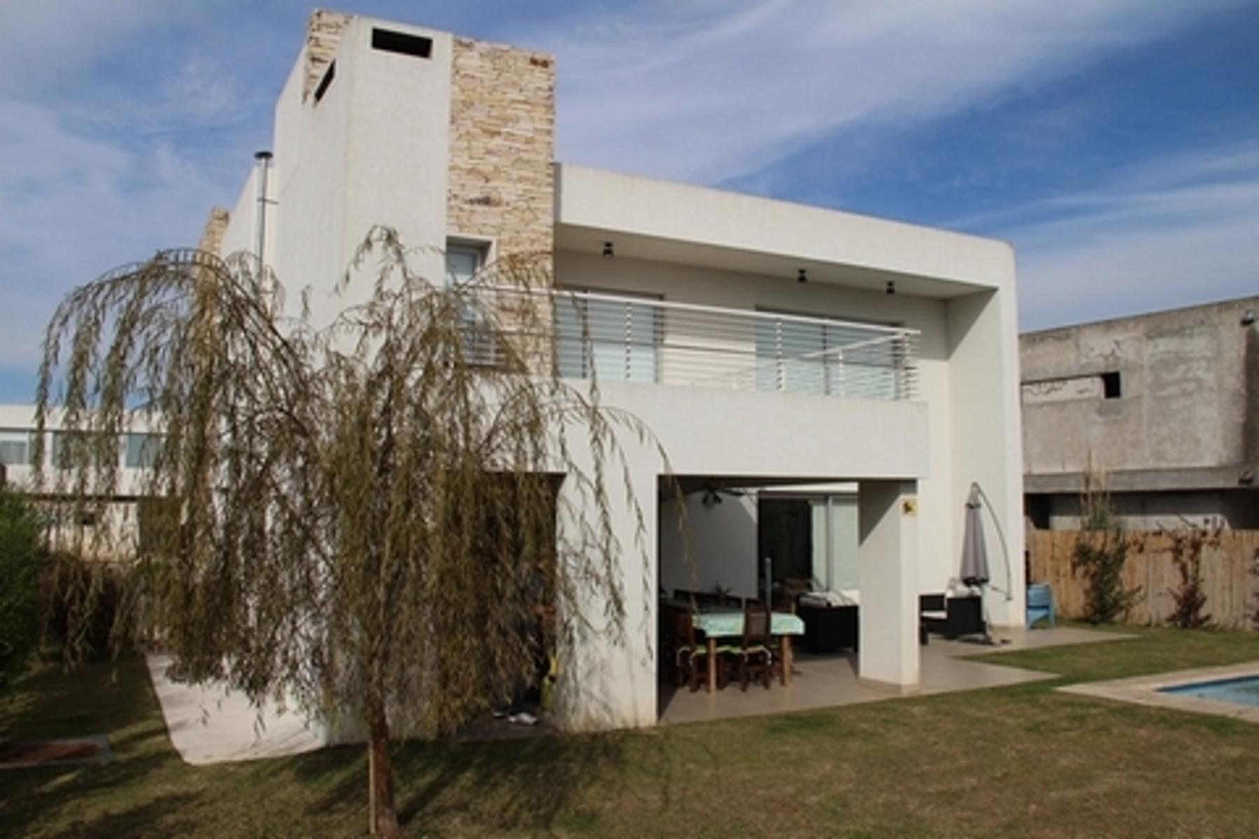 Excelente e inmejorable casa de 5 ambientes- NORDELTA — foto 3
